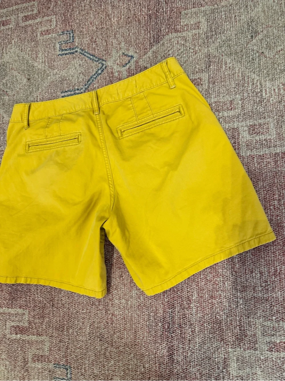 Gap low slung sulpha green/yellow soft chinos 6inch inseam size 6/28